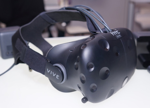 觀點／新版HTC Vive與市售版Oculus Rift戰力分析 @LPComment 科技生活雜談