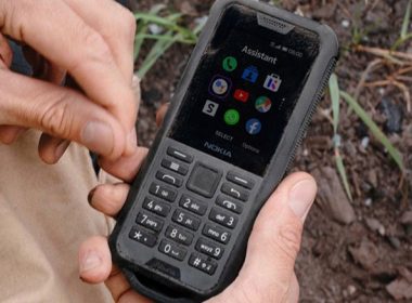 HMD Global推出三款功能型手機，其中包括硬派三防機Nokia 800 Tough @LPComment 科技生活雜談