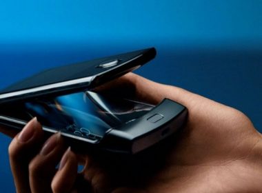 「刀鋒」傳奇能否再臨？Motorola正式公開擁有摺疊螢幕的全新RAZR手機 @LPComment 科技生活雜談