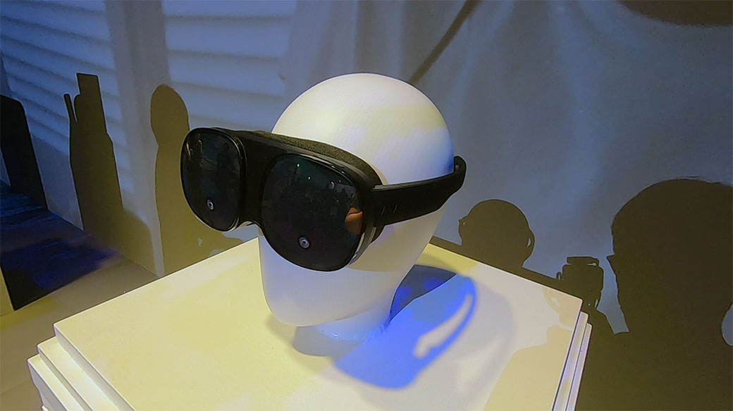 HTC VIVE Flow快速體驗心得：機身輕巧、設計特殊，但市場定位略顯尷尬的全新VR眼鏡